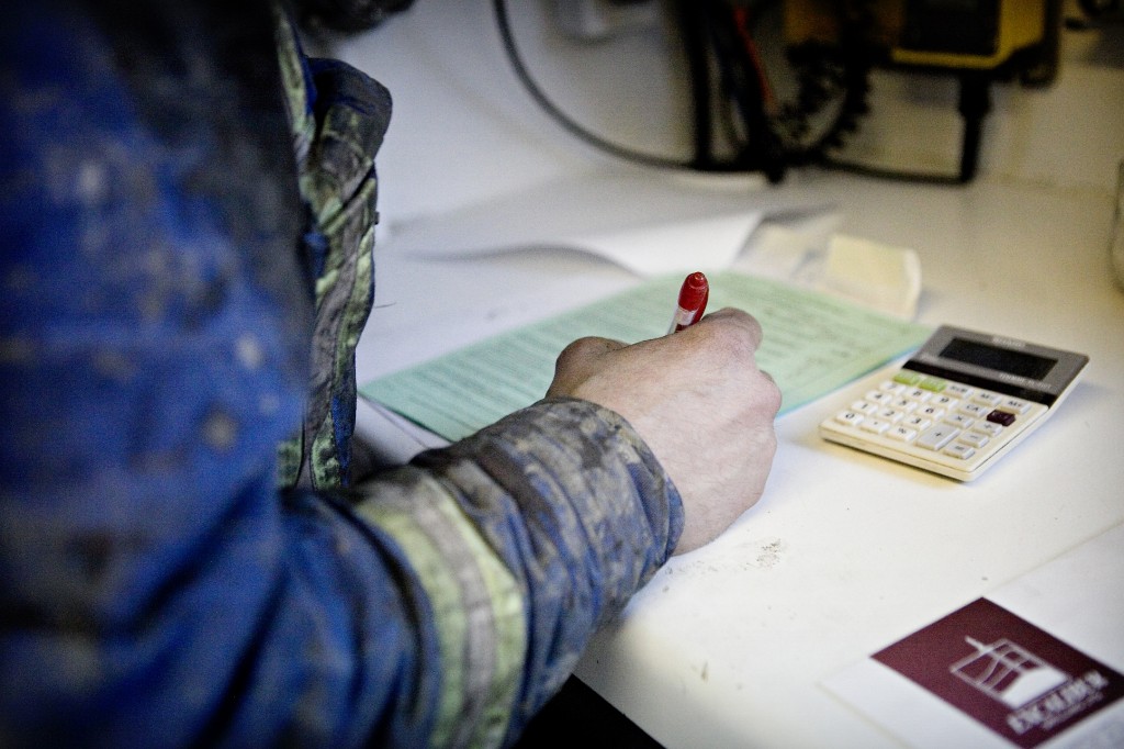 Oil & Gas Engineering Consultants - Drilling Project Management 1